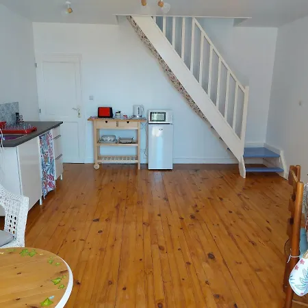 Maison Rouge Nocleg ze śniadaniem Saint-Jean-dʼAngély