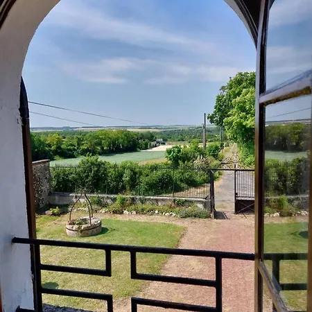 Maison Rouge Nocleg ze śniadaniem 3*