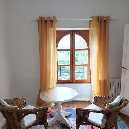 Maison Rouge 3* Saint-Jean-dʼAngély