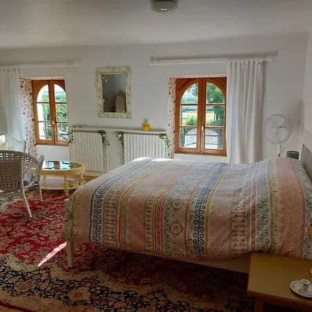 Maison Rouge Nocleg ze śniadaniem