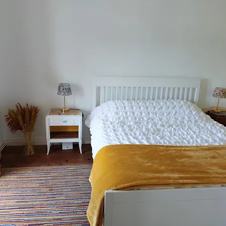 Maison Rouge Nocleg ze śniadaniem 3*