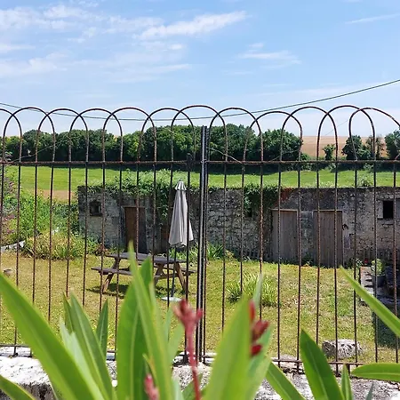 Maison Rouge Nocleg ze śniadaniem 3*